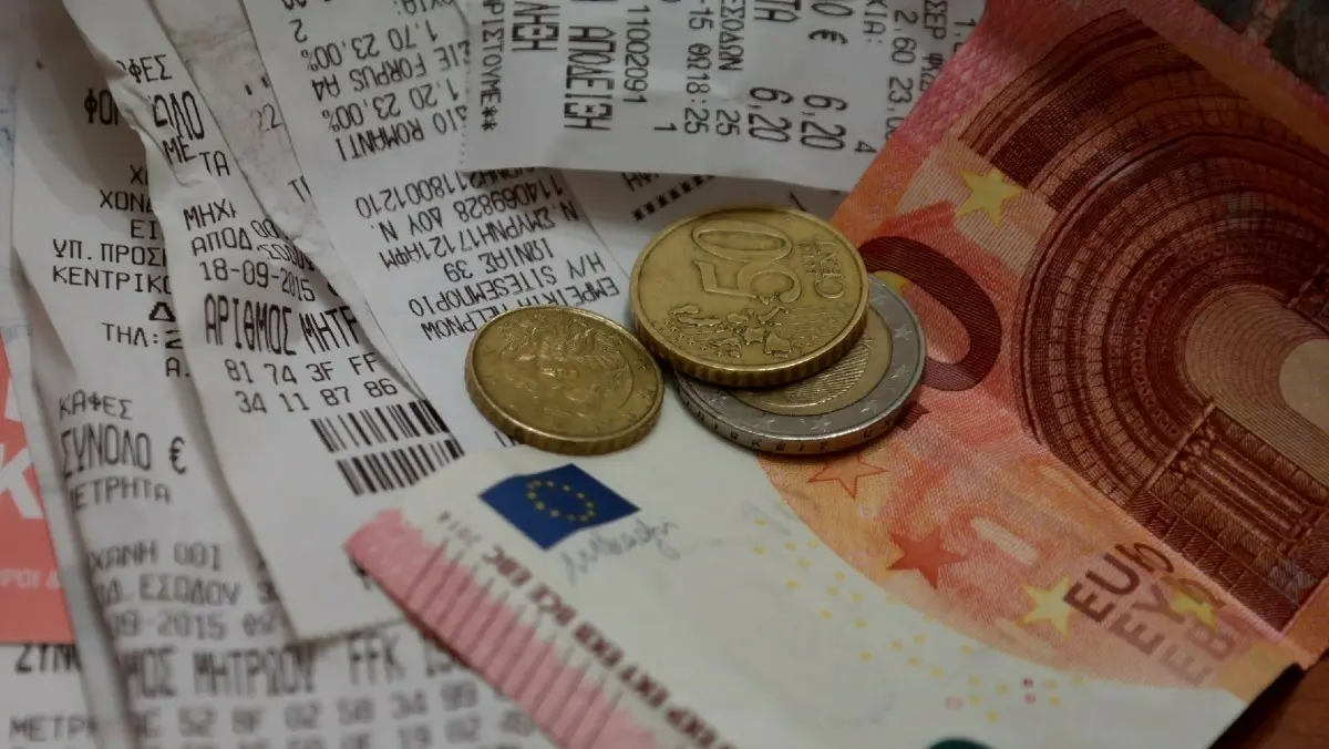 Έρευνα Pulse: 6 στους 10 πολίτες αναγνωρίζουν σημαντικά βήματα κατά της φοροδιαφυγής