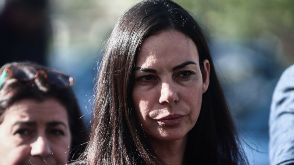 Εύη Βατίδου: Μιλά πρώτη φορά για το επεισόδιο στη Γλυφάδα – «Με έβρισε χυδαία – Με το κράνος μου κατέστρεψε τον καθρέφτη»