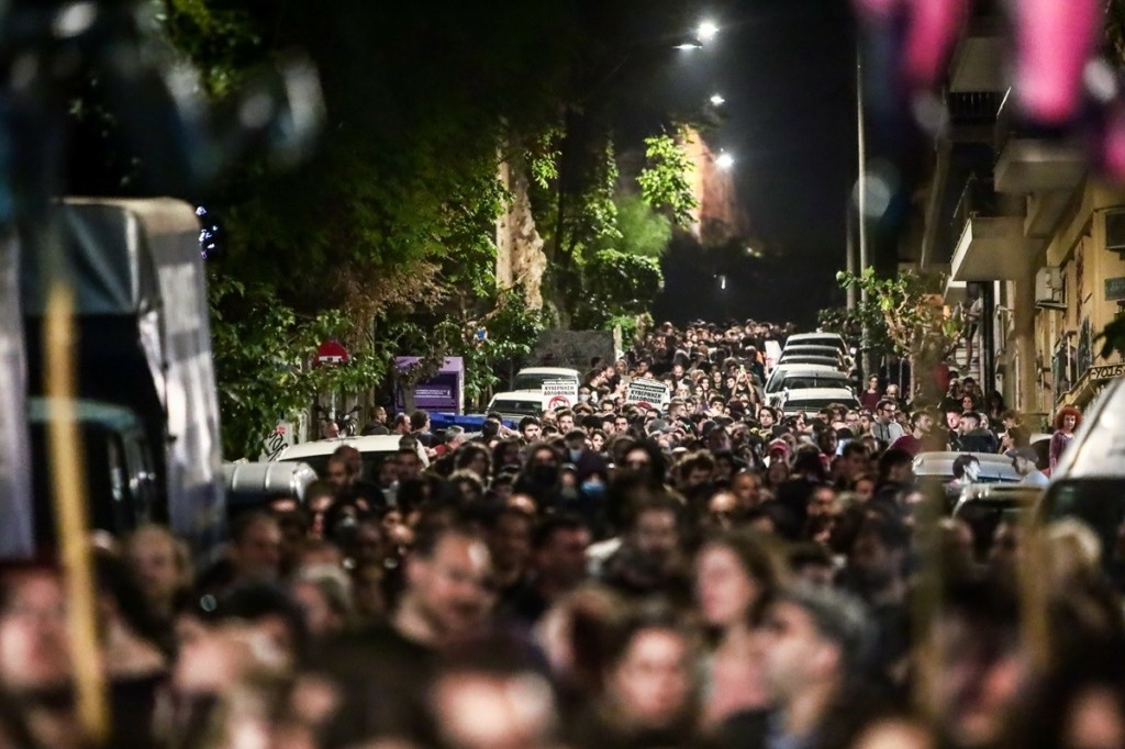 Ένταση και επεισόδια στην πορεία για το Μετρό στα Εξάρχεια (pics)