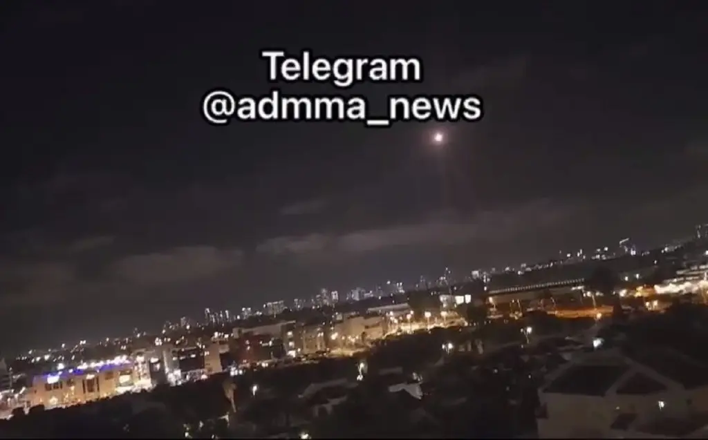 Σειρήνες για ρουκέτες ήχησαν στο Τελ Αβίβ και σε άλλες πόλεις στο κεντρικό Ισραήλ