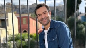 Τάσος Ιορδανίδης: «Η τηλεόραση μου απέδειξε ότι έχει μεγάλη δυναμική – Μου έχουν πει ότι είμαι σνομπ, αλλά εγώ ντρέπομαι»
