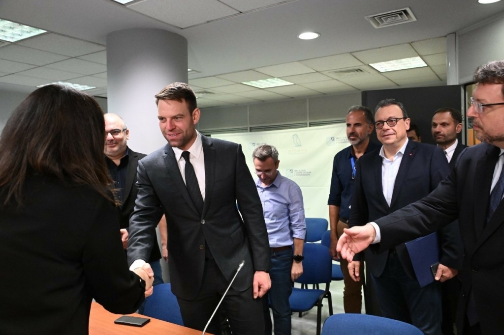 Στέφανος Κασσελάκης: Η αιτία της ακρίβειας είναι δομική και ανήκει στη φιλοσοφία της κυβερνητικής πολιτικής