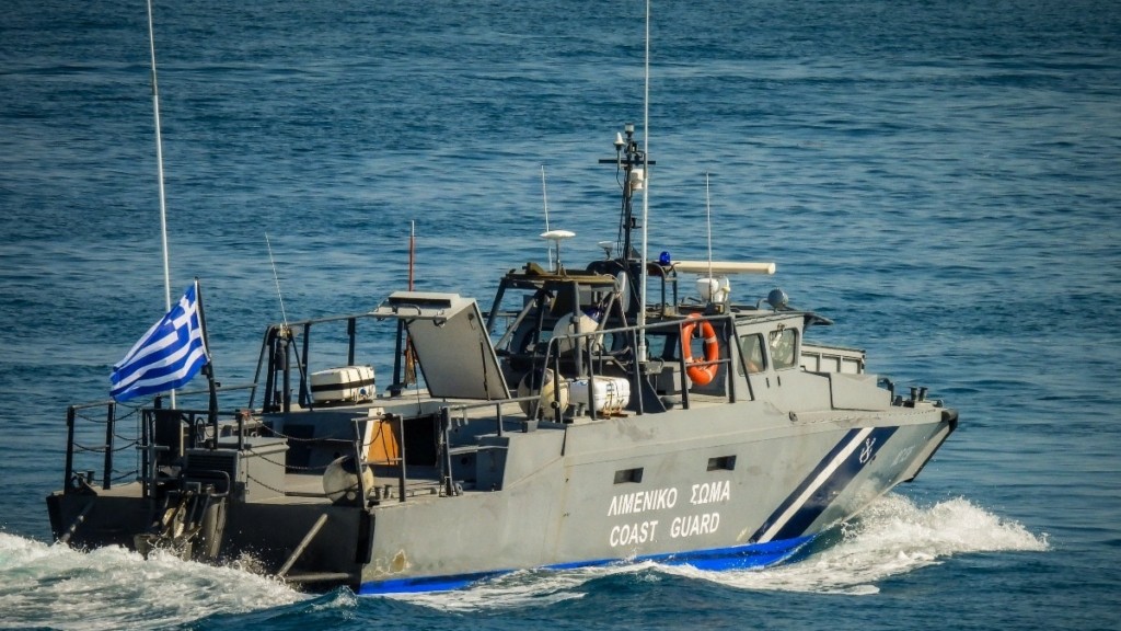 Καλαμάτα: Διασώθηκαν 77 μετανάστες που έπλεαν σε ακυβέρνητος σκάφος