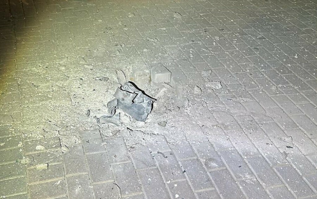 Νέο χτύπημα κοντά στα ελληνικά συνεργεία στην Σντερότ – Ρουκέτα χτύπησε κοντά σε δημοσιογράφους