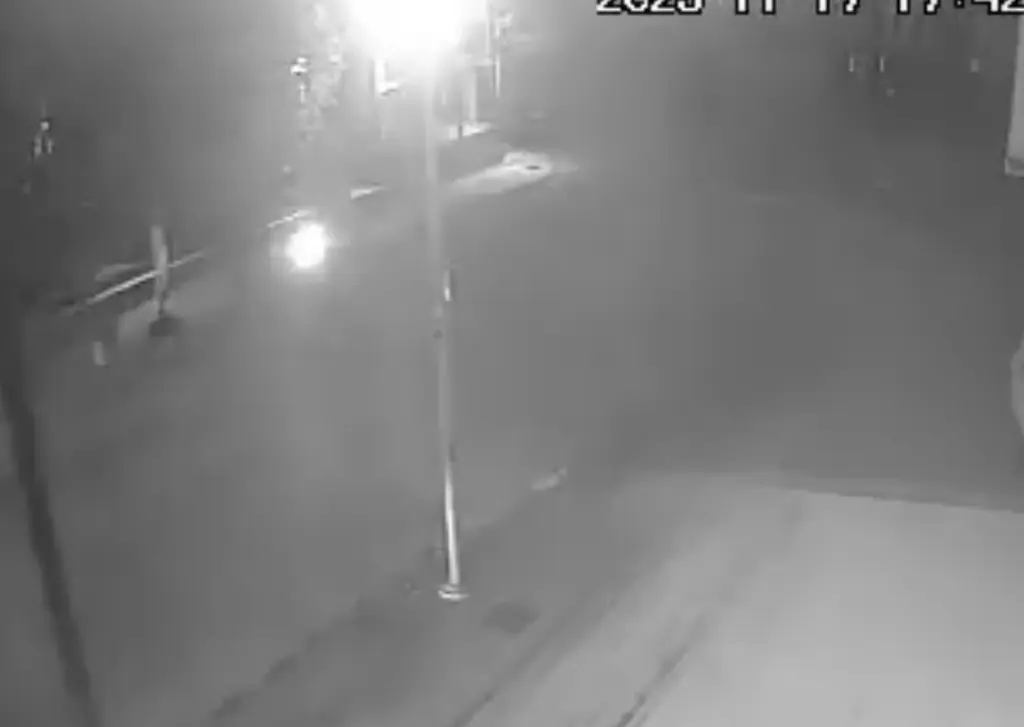 Τροχαίο με εγκατάλειψη στο Ηράκλειο Κρήτης – Παρέσυρε γυναίκα και την παράτησε στο έδαφος (vid)