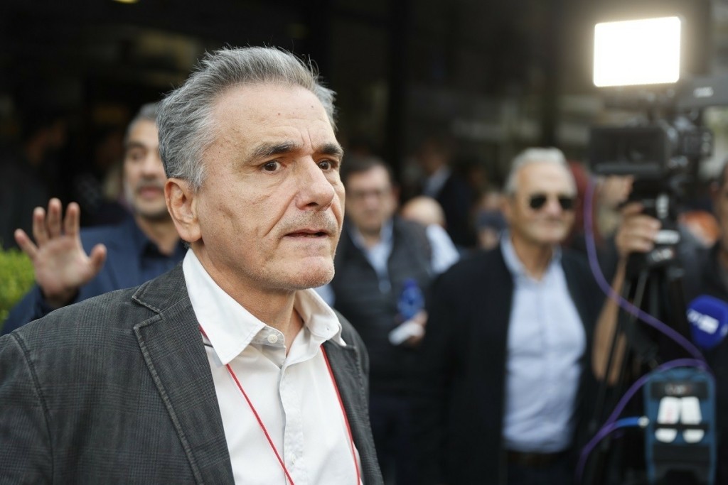 Απάντησε στον Τσίπρα ο Τσακαλώτος – «Όχι Αλέξη μου δεν φύγαμε γιατί χάσαμε»