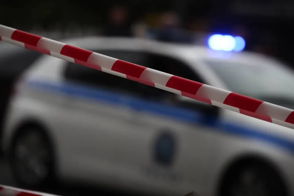 Ψυχικό: Παλιά και μη λειτουργική η χειροβομβίδα που βρέθηκε μέσα σε κουτί του καφέ