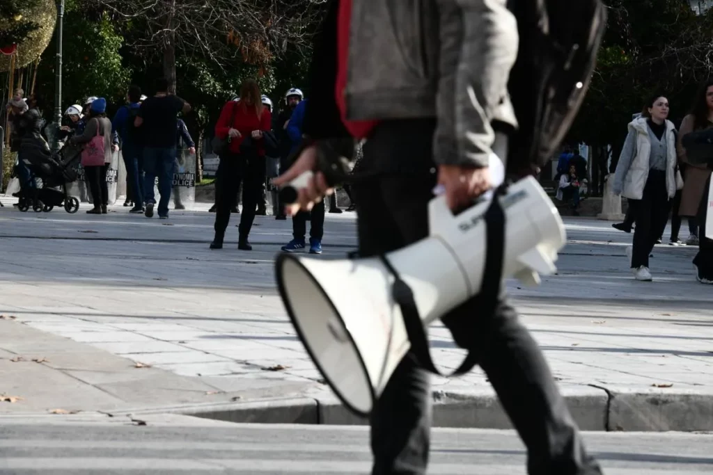 ΑΔΕΔΥ: Στάση εργασίας την Πέμπτη (14/12) για τον προϋπολογισμό
