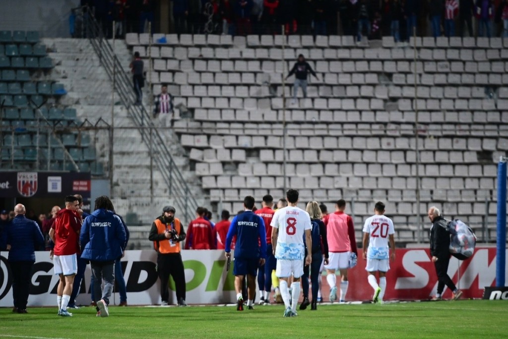 Πήρε θέση η ΕΛΑΣ για τα επεισόδια στο Πανθεσσαλικό – Έξι συλλήψεις και 16 προσαγωγές