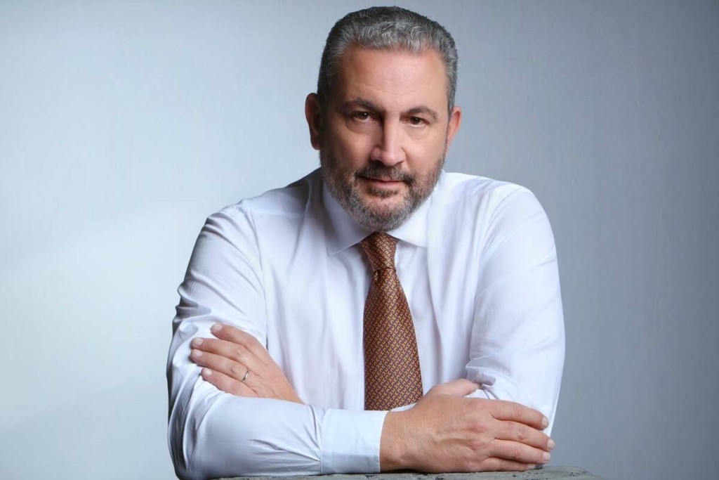 Αλέξανδρος Εξάρχου από το Λονδίνο: Τα σχέδια για τον 5ο πυλώνα του τραπεζικού συστήματος