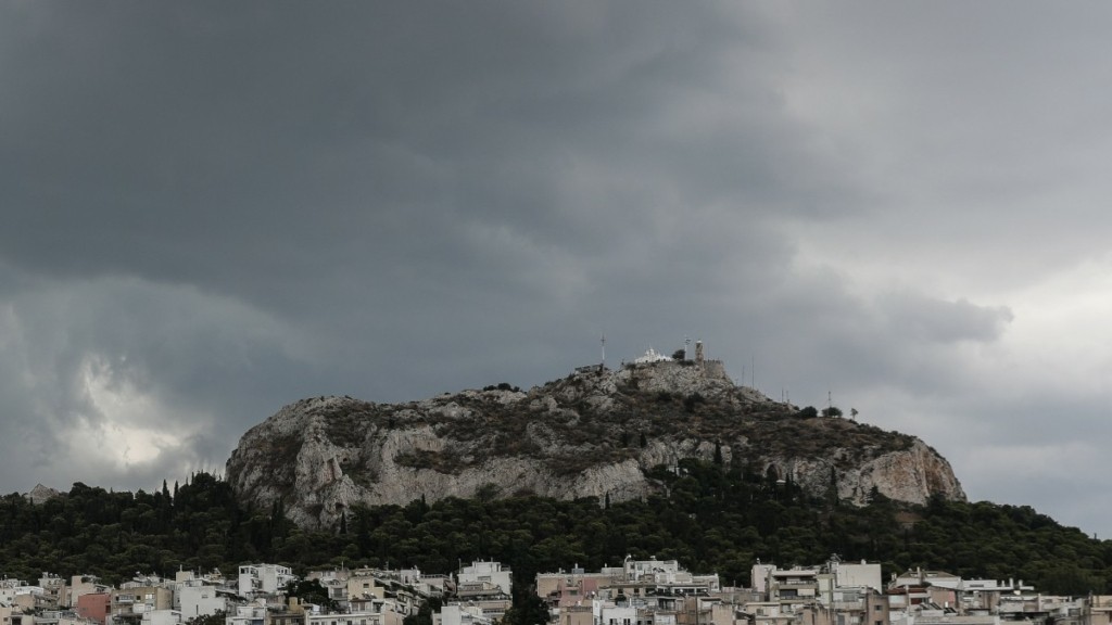 Γιατί ζεσταινόμαστε ή κρυώνουμε περισσότερο στην Αθήνα;