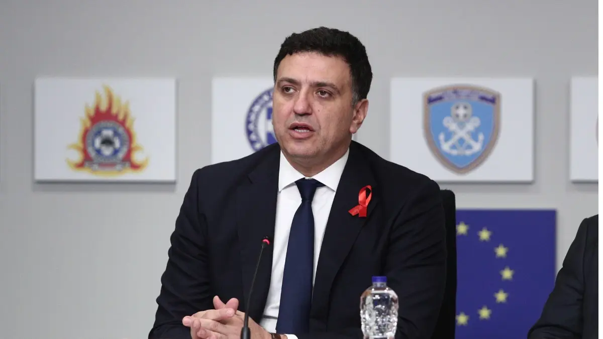 Φωτιά στην Κερατέα – Κικίλιας: Πυροσβέστες και εθελοντές περιόρισαν τη φωτιά μέσα σε μία ώρα χωρίς εναέρια μέσα
