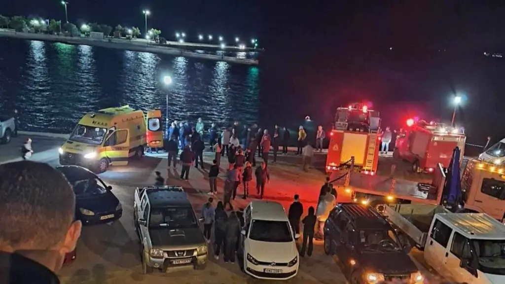 Πύλος: Νεκρός ο 37χρονος που έπεσε με αυτοκίνητο στο λιμάνι – «Δεν υπήρχε συνεπιβάτης» λέει ο δήμαρχος στο DEBATER