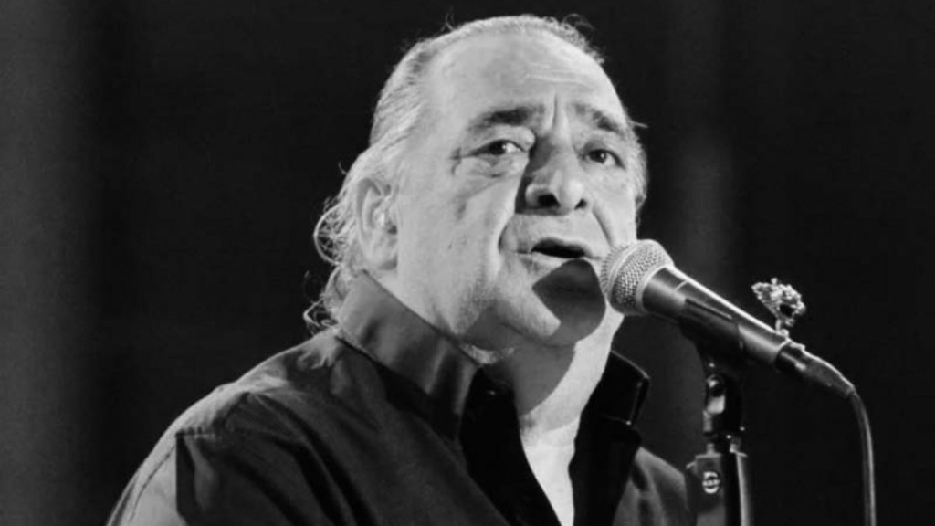 Το “αντίο” του ΠΑΟΚ στον Βασίλη Καρρά: “Σπουδαίος λαϊκός τραγουδιστής, υπέροχος άνθρωπος, αυθεντικός ΠΑΟΚτσής”