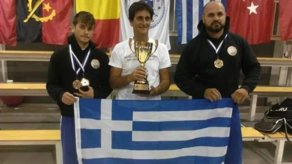 Υπάρχει και αυτός ο αθλητισμός – Βάζουν από την τσέπη τους και φέρνουν μετάλλια στην Ελλάδα