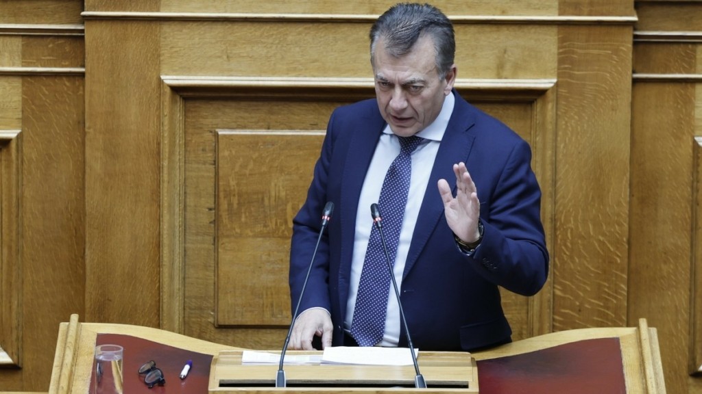 Βρούτσης: Ο νόμος είναι νόμος. Πάνω απ’ όλα είναι η ασφάλεια των φιλάθλων και όσων θέλουν να χαρούν τον αθλητισμό
