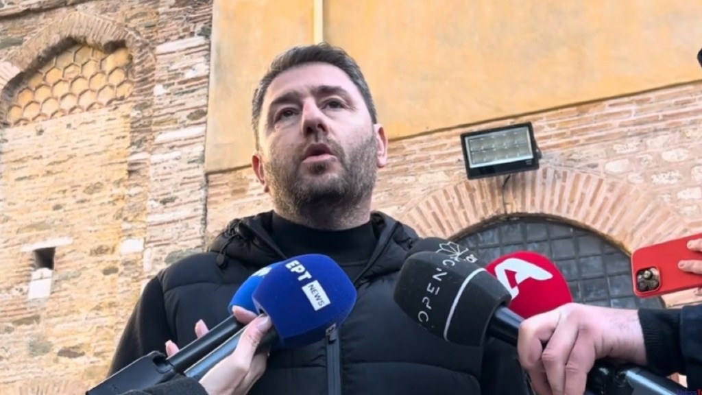 Βασίλης Καρράς: Και ο Νίκος Ανδρουλάκης στο λαϊκό προσκύνημα – «Τον αγάπησε όλη η Ελλάδα» (vid)