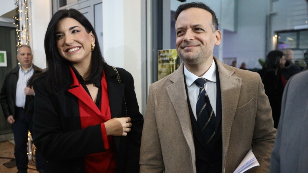 Χάρης Δούκας: Μαζί με τη σύντροφό του, Γεωργία Πολυτάνου στην ορκωμοσία (pics)