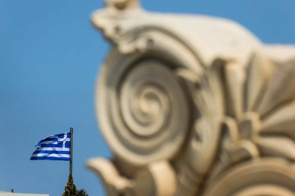 Τα γερμανικά ΜΜΕ αναδεικνύουν τη δημοσιονομική επιτυχία της Ελλάδας σε αντιδιαστολή με την κρίση στη Γαλλία