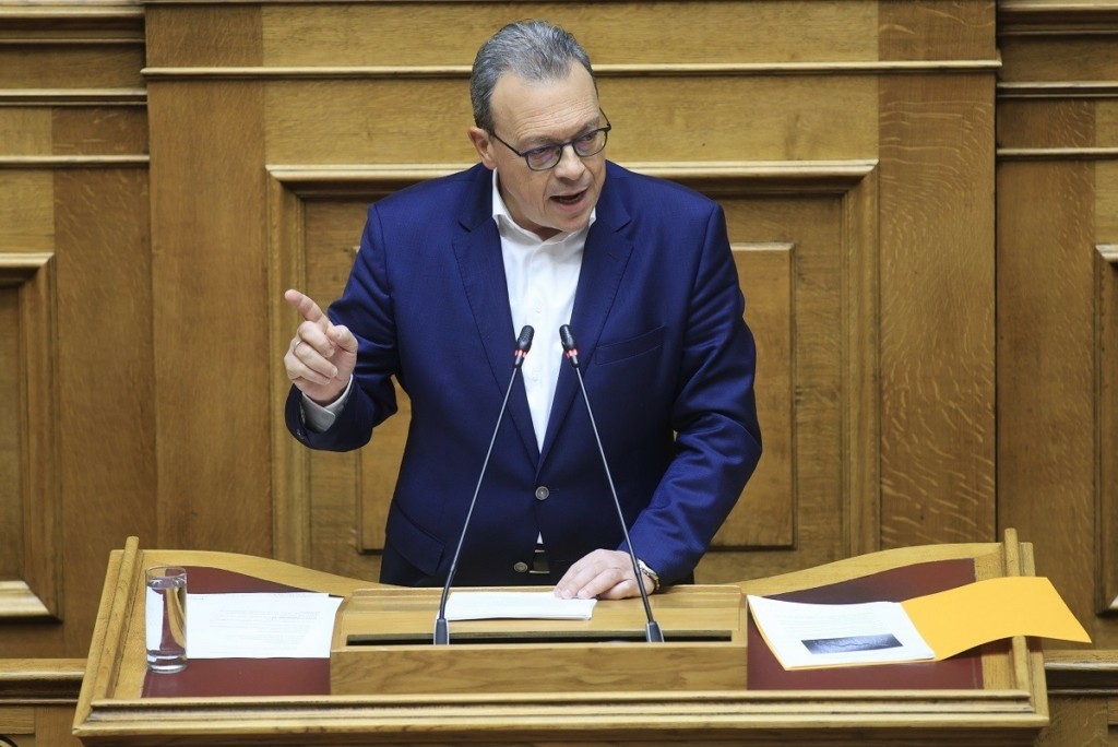 Φάμελλος: «Ο κ. Μητσοτάκης περιορίζει τα ίσα δικαιώματα στον γάμο και την τεκνοθεσία για να ισορροπήσει σε πιέσεις και στο εσωκομματικό του ακροατήριο»