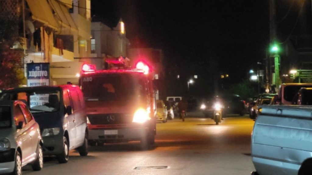 Λευκάδα: Φωτιά σε σπίτι από καμινάδα