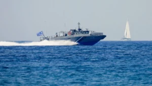 Φωτιά στα Κύθηρα: Συνδράμει το Λιμενικό Σώμα για τον απεγκλωβισμό ατόμων