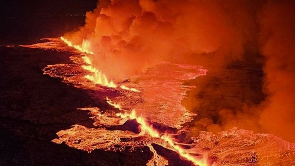 Ισλανδία – Έκρηξη ηφαιστείου: Τοξικό νέφος αερίων απειλεί το Ρέικιαβικ
