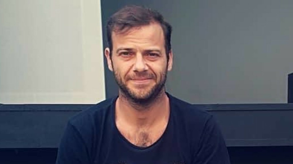Ορέστης Τζιόβας: «Το να θυμώσεις με τη σεξουαλικότητα του άλλου, σημαίνει ότι έχεις κάποιο πρόβλημα» (vid)