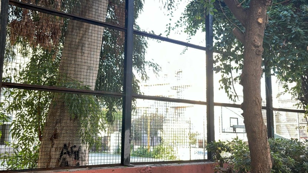 Κυψέλη: Ανήλικοι μπήκαν σε προαύλιο σχολείου και παρενόχλησαν 12χρονη – Μαρτυρία στο DEBATER
