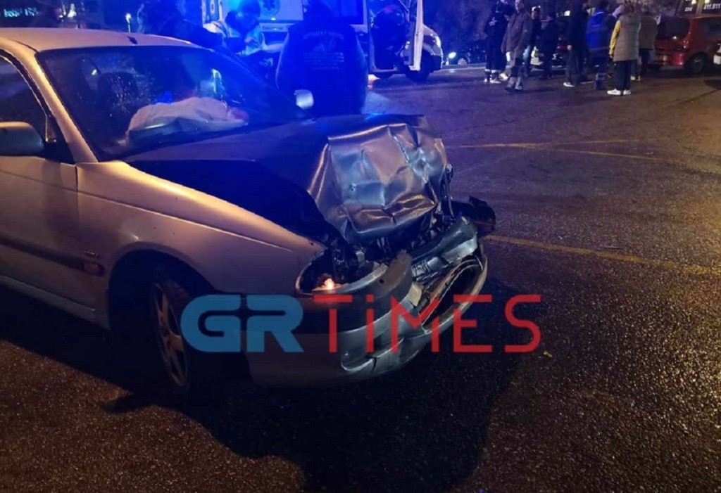 Καραμπόλα έξι αυτοκινήτων στη Θεσσαλονίκη – Τέσσερις τραυματίες