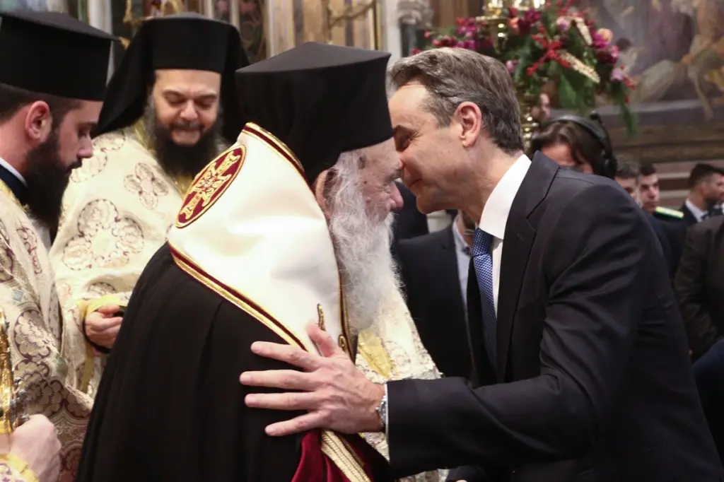 Ιερώνυμος: «Να ξεχάσουμε αυτά που μας χωρίζουν και να αγωνιστούμε γι’ αυτά που μας ενώνουν»