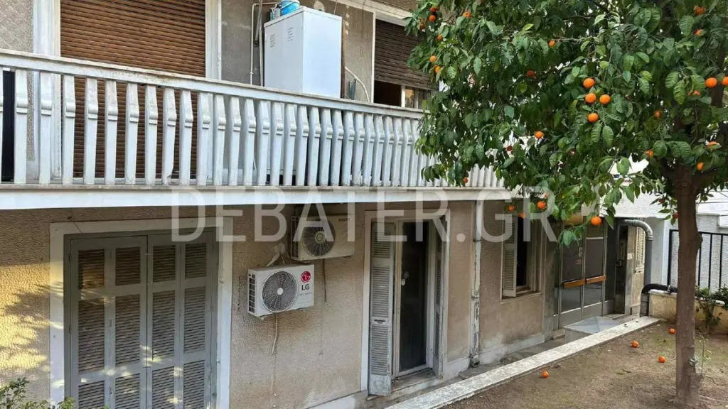 Αμπελόκηποι: Ριφιφί σε αποθήκη με συλλεκτικά αντικείμενα (pics)