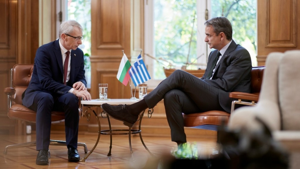Συναντήθηκε ο Μητσοτάκης με τον πρωθυπουργό της Βουλγαρίας – Στο επίκεντρο η διασυνδεσιμότητα σε ενέργεια και μεταφορές