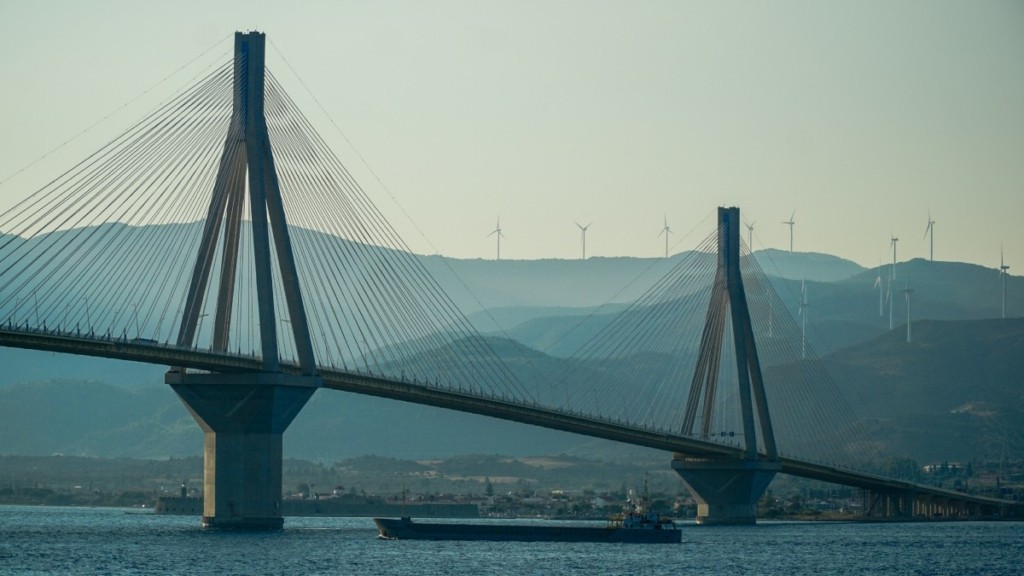 Κανονικά διεξάγεται η κυκλοφορία όλων των οχημάτων την γέφυρα Ρίου – Αντιρρίου