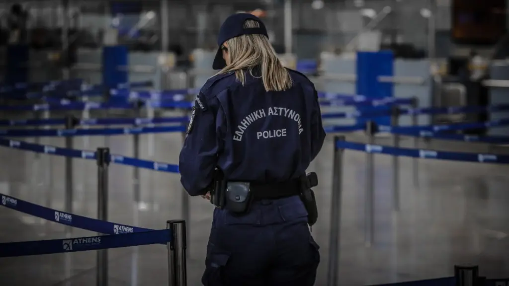 ΑΑΔΕ: Επιβάτης μετέφερε 17 κιλά κοκαΐνης – Συνελήφθη στο «Ελ. Βενιζέλος»