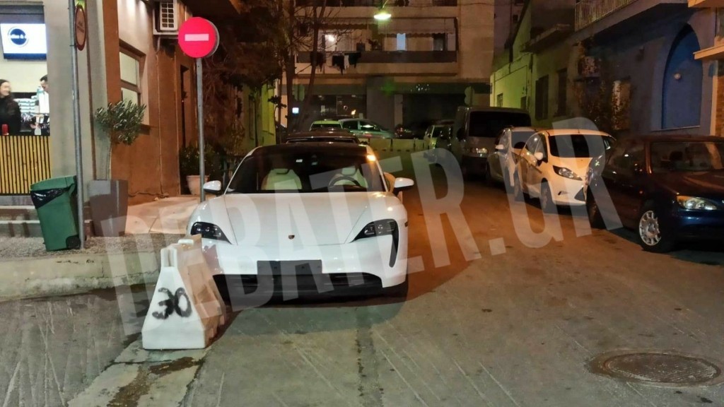 Αποκλειστικό DEBATER: Αυτή είναι η Porsche που μετέφεραν «μαϊμού» Picasso και Pollock οι απατεώνες του Κολωνακίου