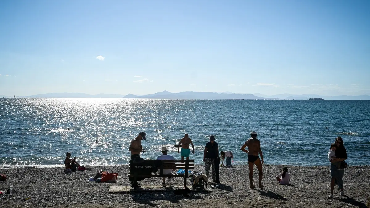 Το νέο πλαίσιο για τις παραλίες και τον αιγιαλό σε 10 ερωτήσεις – απαντήσεις