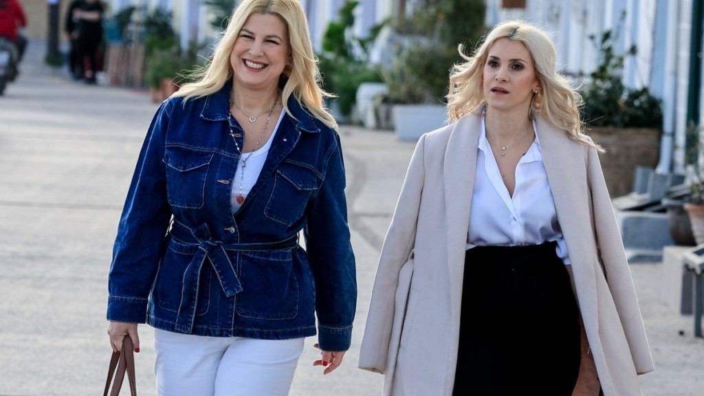 ΣΥΡΙΖΑ: Με τραγούδι και χορό έκλεισε το πρώτο βράδυ στις Σπέτσες – Τι προβλέπει το σημερινό πρόγραμμα των βουλευτών