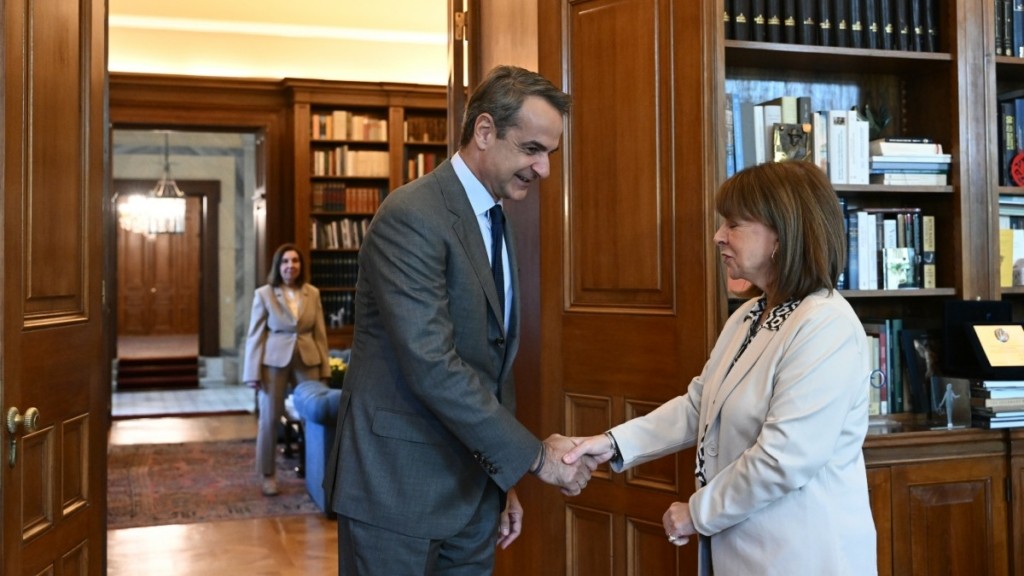 Από την Πρόεδρο της Δημοκρατίας στην ολομέλεια της Βουλής και στην εξεταστική για τα Τέμπη