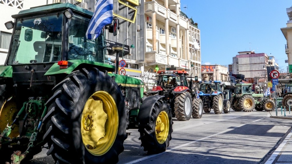 Κωδικός: Ανοιχτοί δρόμοι, ανοικτά Πανεπιστήμια και να μην κοπεί η χώρα στα δυο