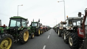Οι αγρότες της Θεσσαλίας ετοιμάζουν μπλόκα την Κυριακή σε Νίκαια και Ε-65