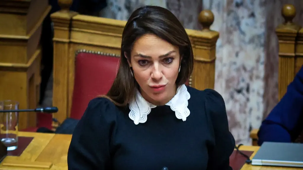 Δόμνα Μιχαηλίδου: “Με το πρόγραμμα «Σπίτι μου ΙΙ» στηρίζουμε το μέσο νοικοκυριό”