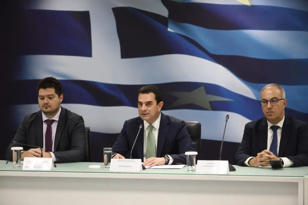Κώστας Σκρέκας: 4 μέτρα κατά της ακρίβειας – Τι ισχύει για πλαφόν στο βρεφικό γάλα και αδικαιολόγητες ανατιμήσεις