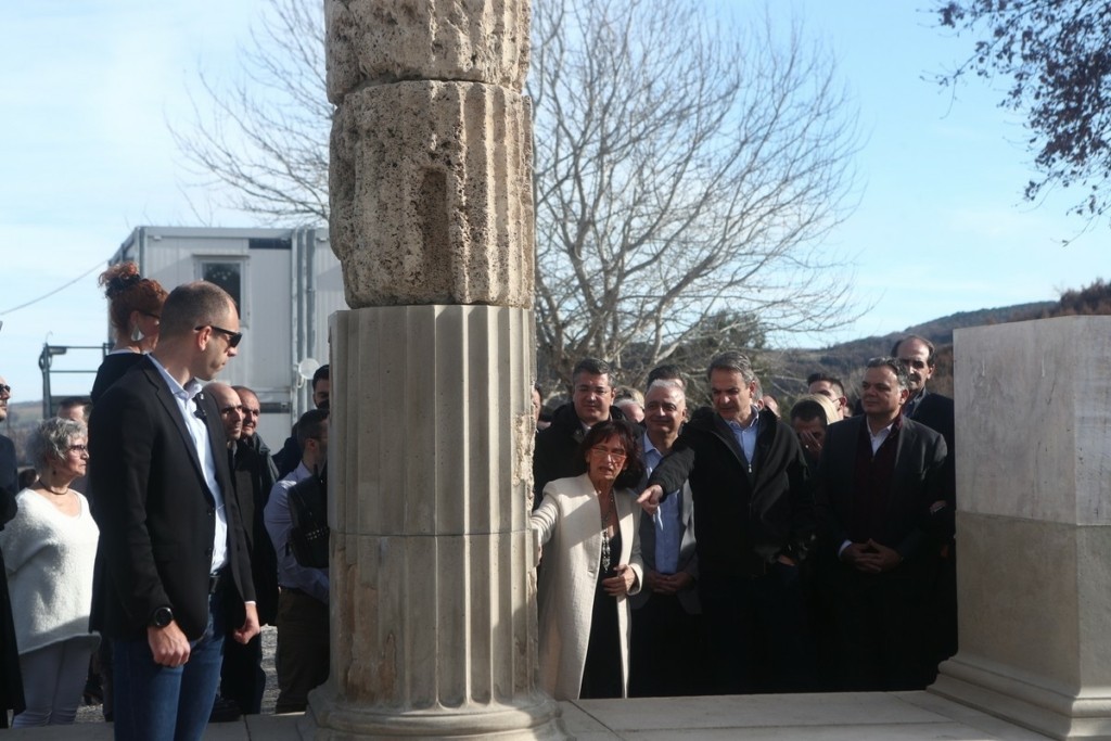 Μητσοτάκης από Ημαθία: Το παλάτι του Φιλίππου στις Αιγές επιβεβαιώνει τη διαχρονική ελληνικότητα της Μακεδονίας (pics, vid)