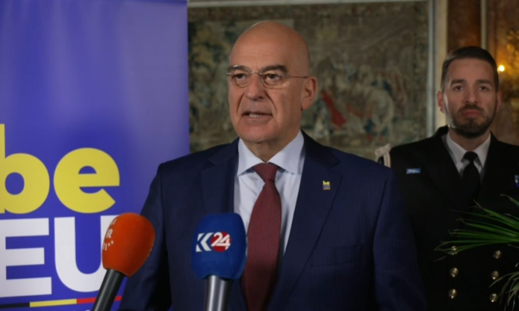 Ν. Δένδιας: Διάθεση ενός C-130 για τον απεγκλωβισμό υπηκόων της Κύπρου από τον Λίβανο