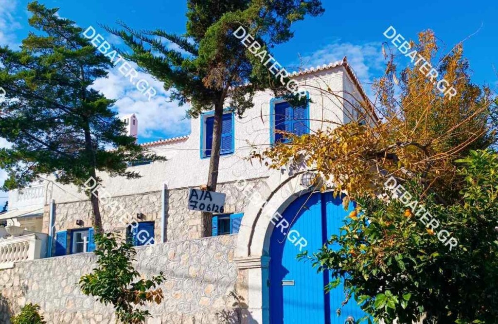 Το σπίτι στις Σπέτσες όπου έκανε διακοπές ως παιδί ο Κασσελάκης – Τι λέει στο DEBATER κάτοικος του νησιού (Pics)