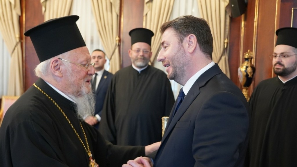Mε τον Οικουμενικό Πατριάρχη συναντήθηκε ο Νίκος Ανδρουλάκης στο Φανάρι