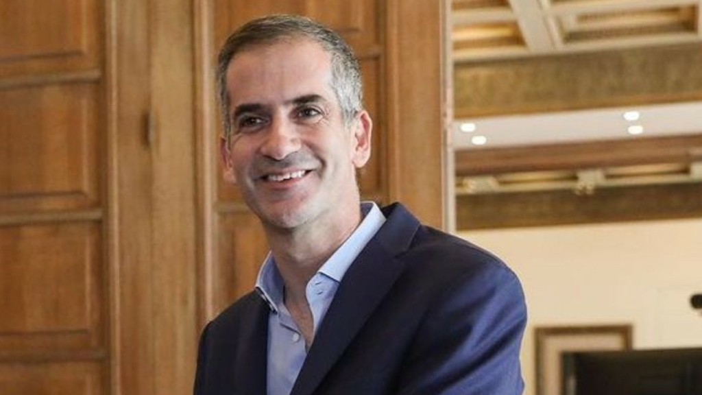 Ευρωεκλογές 2024: Ο γιός του Κώστα Μπακογιάννη ψήφισε για πρώτη φορά (pic)