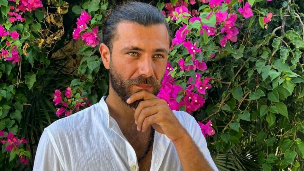 Ο Νίκος Μπάρτζης ”πιάστηκε” να φλερτάρει πρώην παίκτρια του Survivor