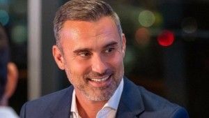 Γιώργος Καπουτζίδης: «Ο σύντροφος μου είναι ο πιο ωραίος Έλληνας άντρας»